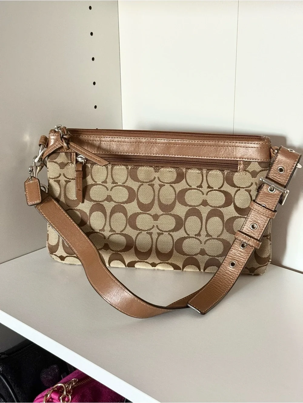 Coach crossbody signature